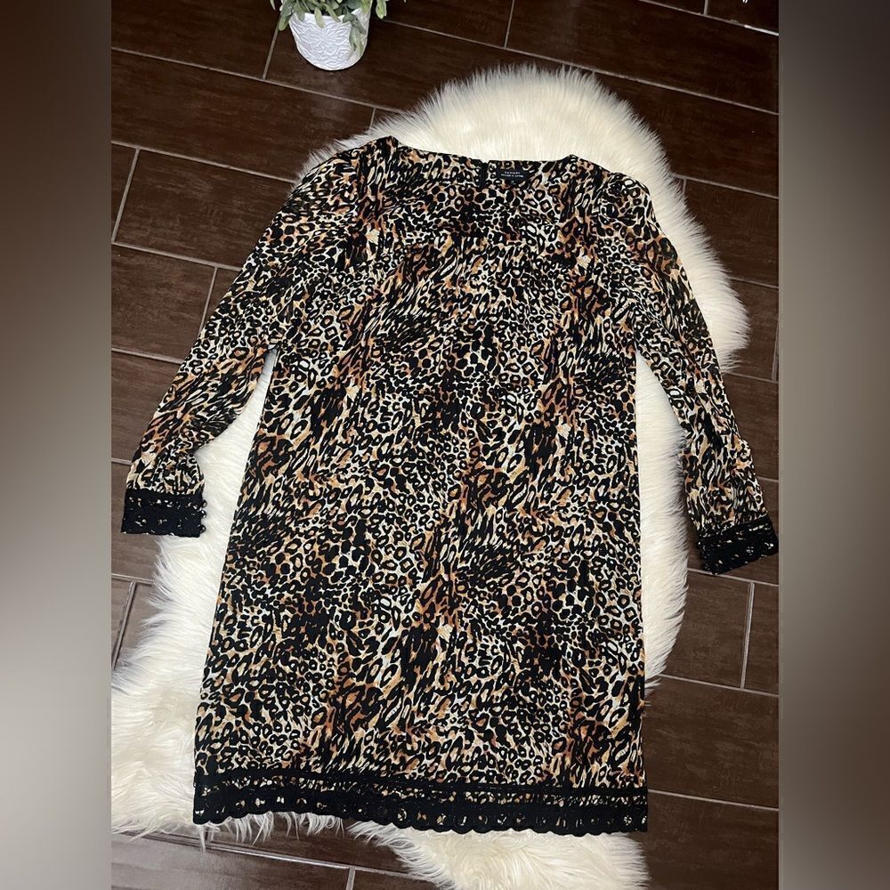 Tahair Arthur S. Levine Leopard midi longsleeved crochet hemmed dress sz 12
